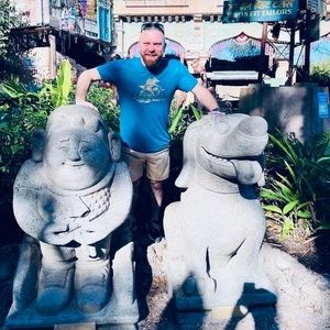 Meet your Posher, Wayne